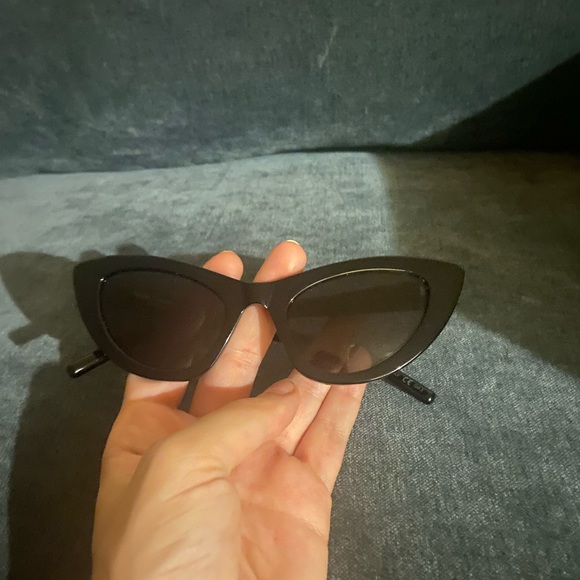 Saint Laurent cat eye sunglasses glasses shades - Picture 4 of 4